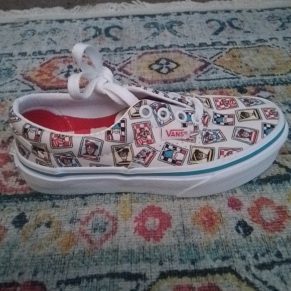 Vans Other - Vans (Where's Waldo?) Era postage US Kids size 12